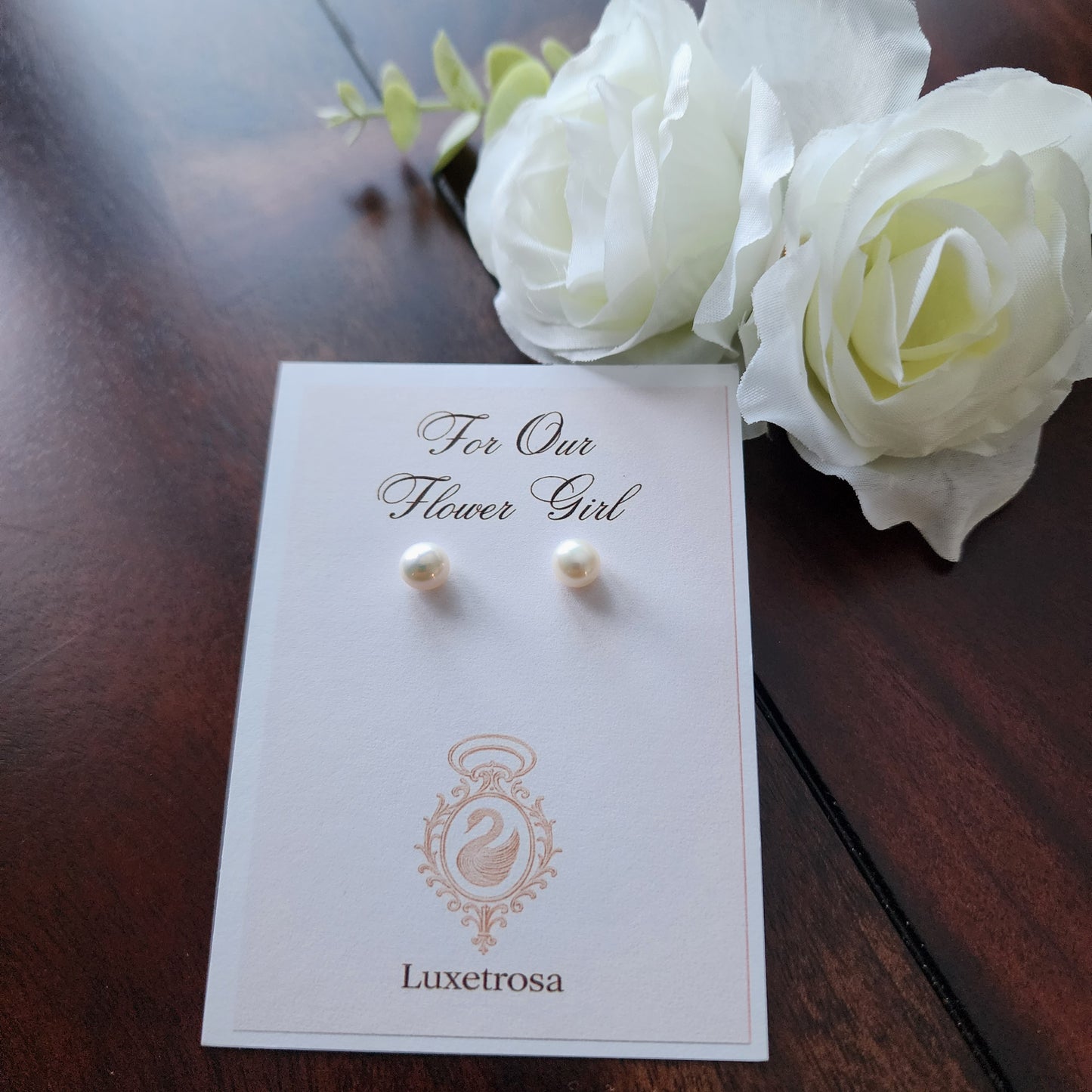 Flower Girl · Freshwater Pearl Studs-White
Maison Luxetrosa