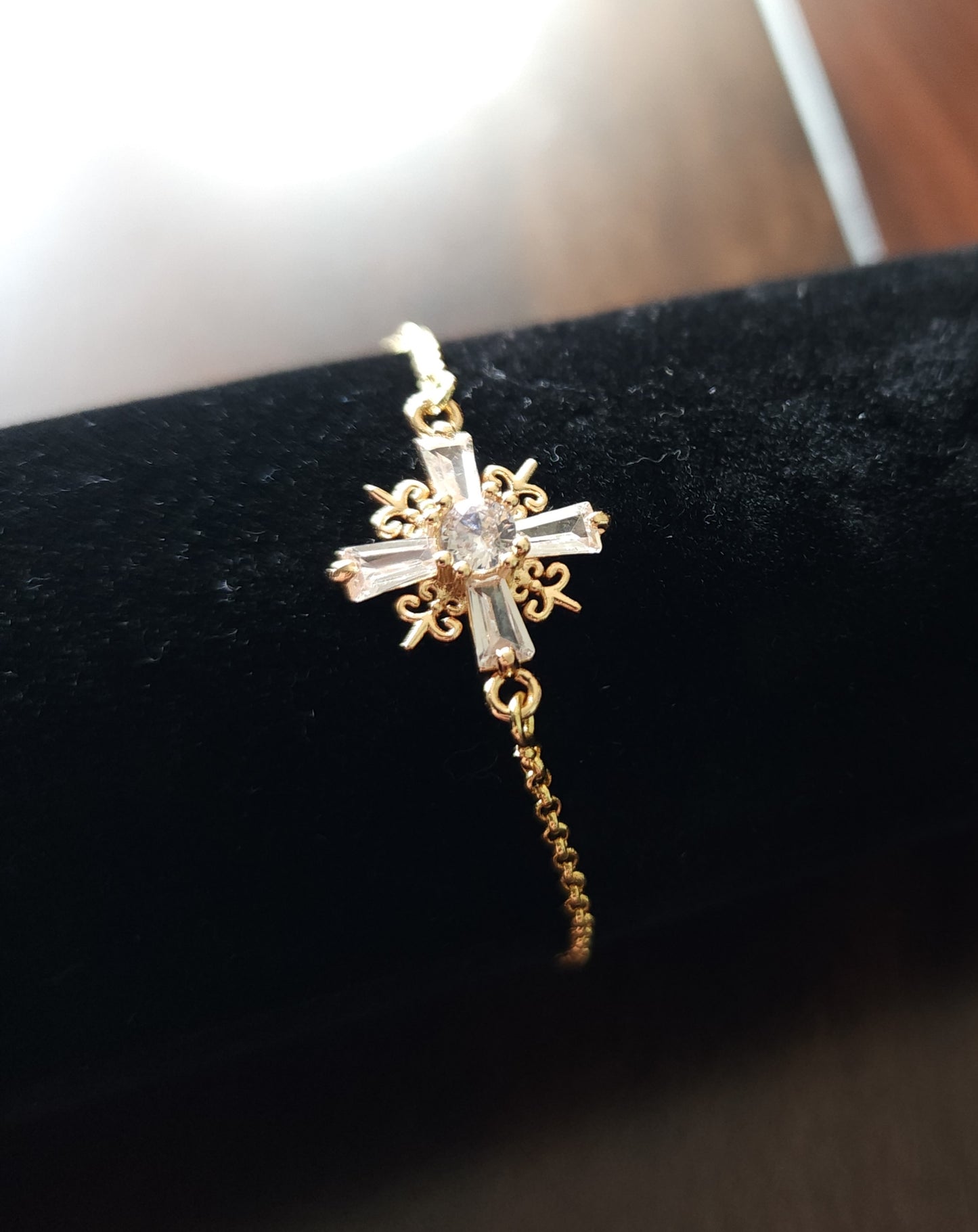 Lumen Crucis – Gold Plated Cross Slider Bracelet