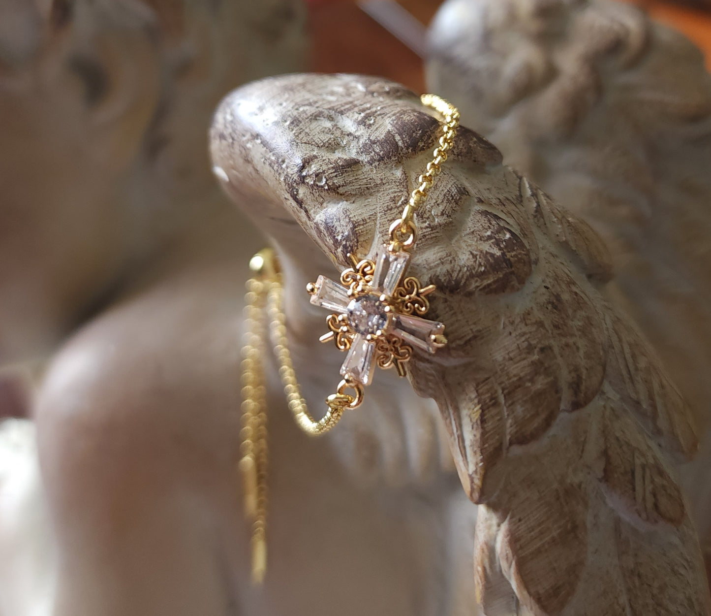 Lumen Crucis – Gold Plated Cross Slider Bracelet