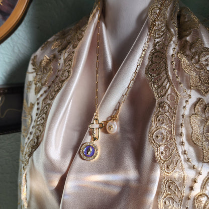 Gold-plated necklace with Our Lady of Guadalupe pendant (violet)