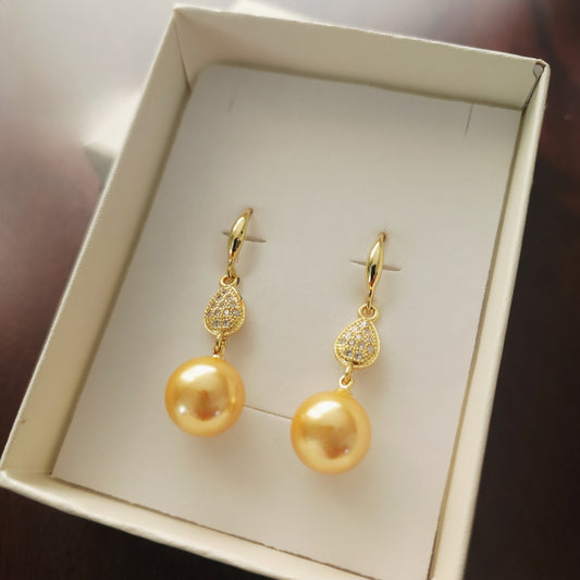 Aurea Vigilat — Champagne Pearl Drop Earrings