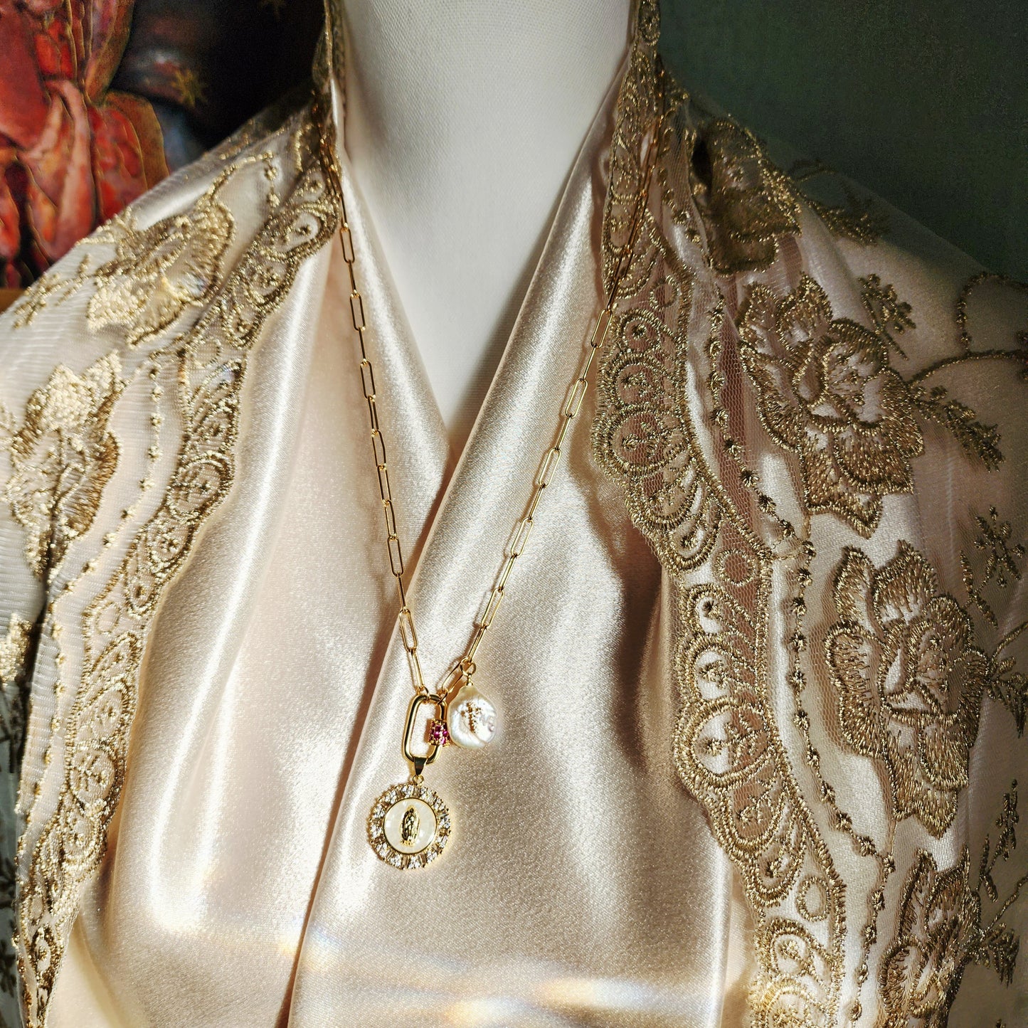 Gold-plated necklace with Our Lady of Guadalupe pendant (white)